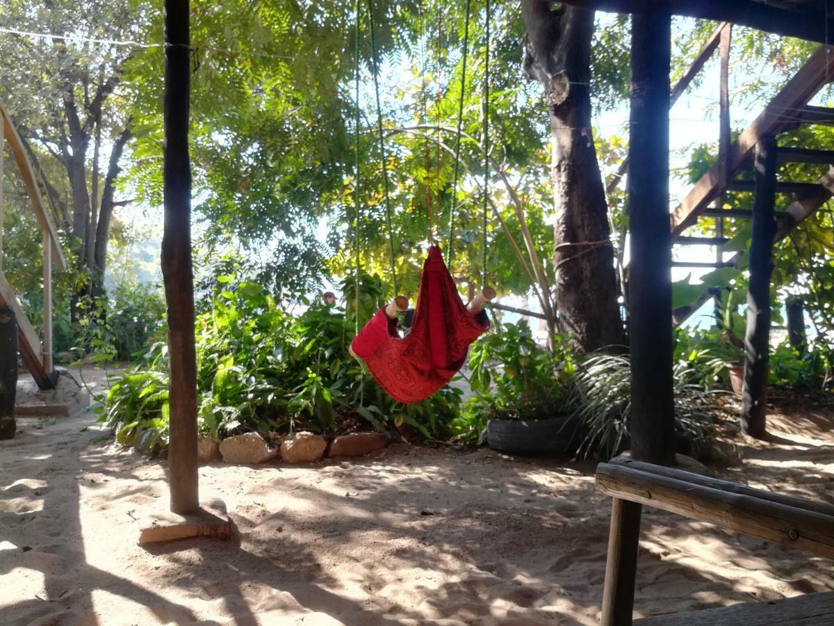 Mufasa Eco Lodge Monkey Bay Exteriör bild